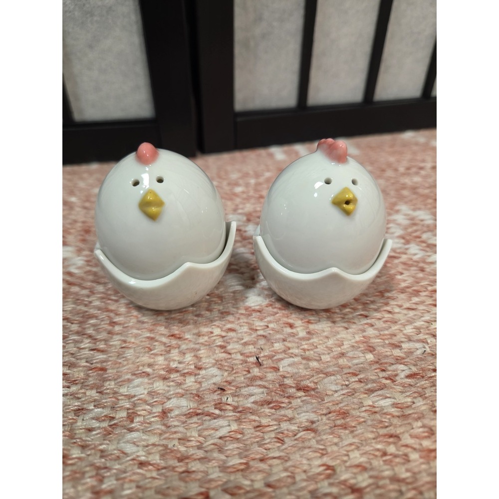 Vintage Ron Gordon Designs Farmcore Chicks In Eggs Salt And Pepper Shakers